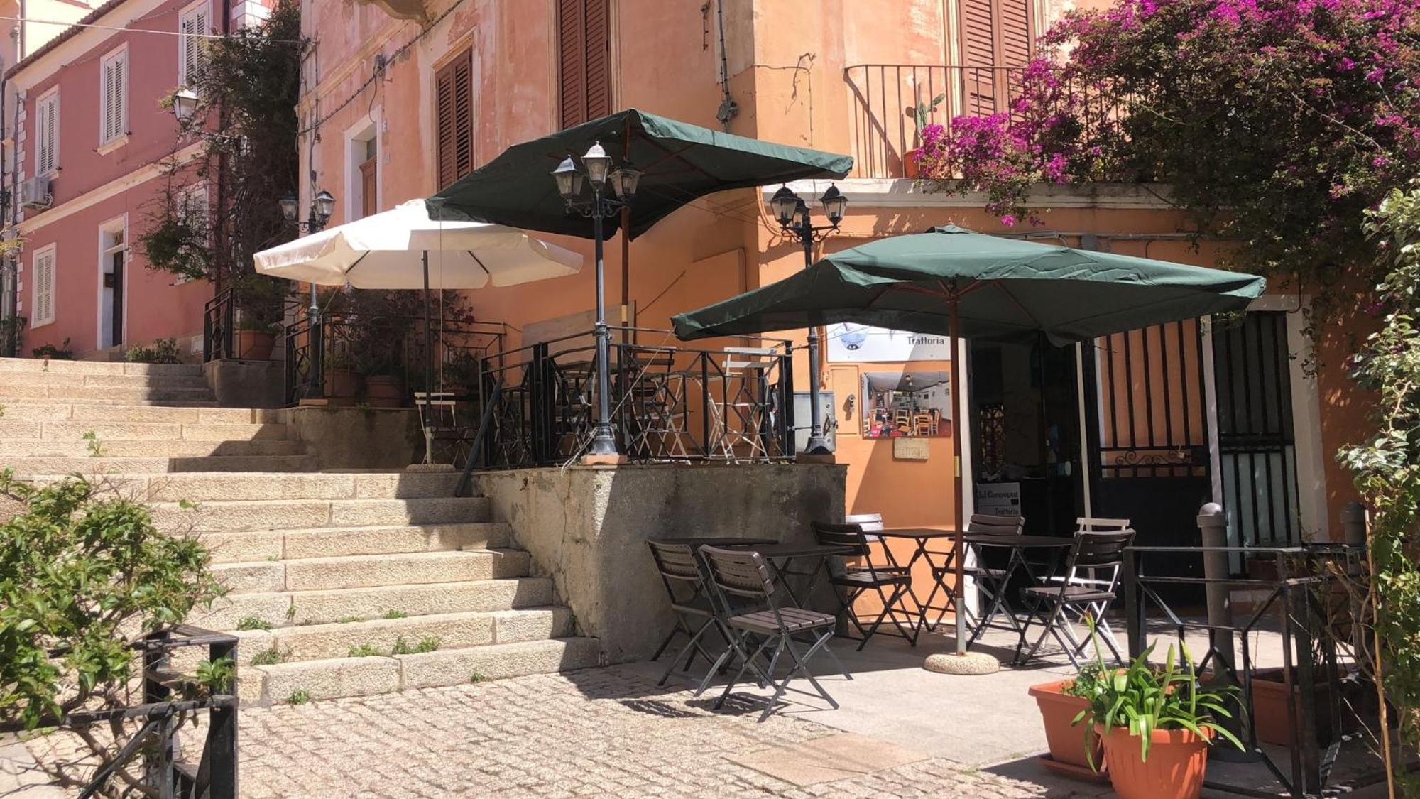 Locanda Genovese 20 La Maddalena  Kültér fotó
